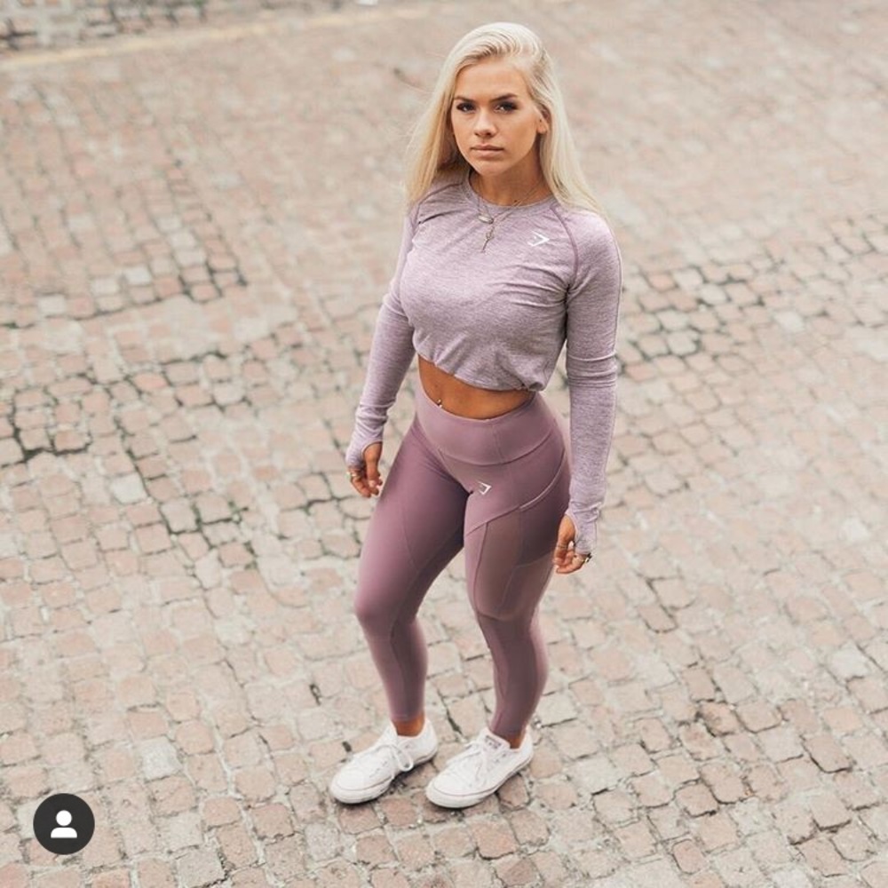 Lavender drawstring Gymshark top 🌸